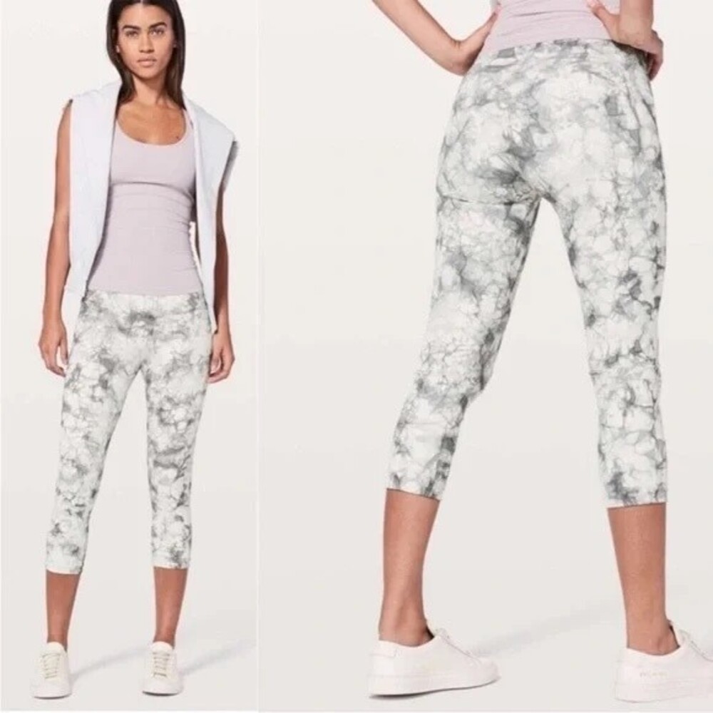 Lululemon Wunder Under Crop Tights Pants - Hi Rise Size 4